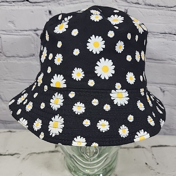 The Unbranded Brand Accessories - Retro Y2K Bucket Hat Womens OS Black Yellow Reversible Daisy‎ Print Sun Cap